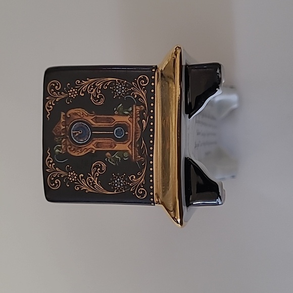 Vintage Ardleigh Elliott Russian Nutcracker Musical Box - Picture 9 of 17